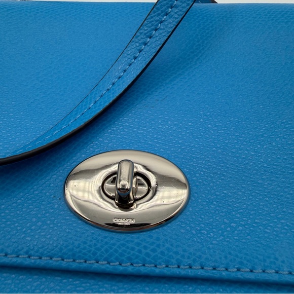 Coach Azure Crossbody - Picture 4 of 6